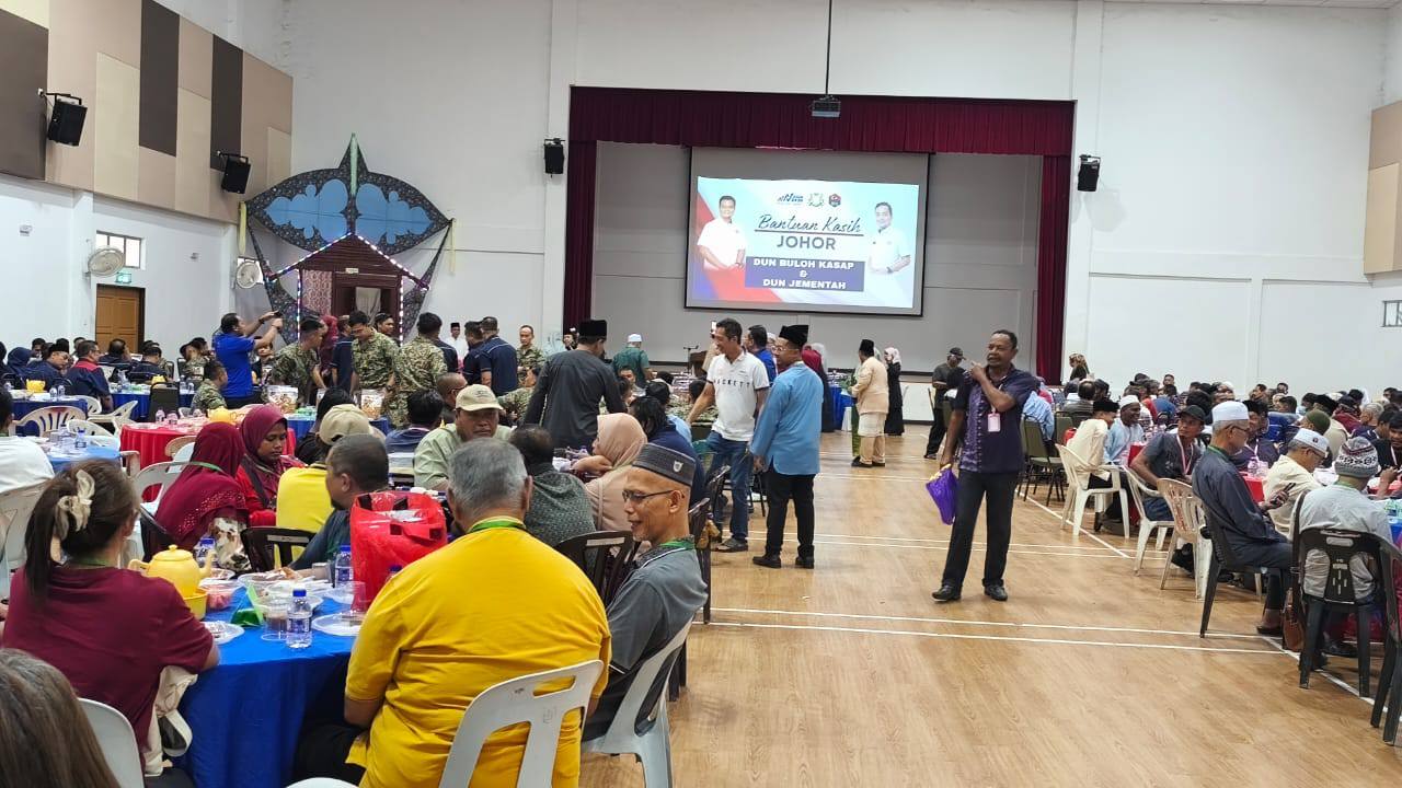 MAJLIS PENYERAHAN BANTUAN KASIH JOHOR FASA 3, DUN JEMENTAH DAN BULOH KASAP