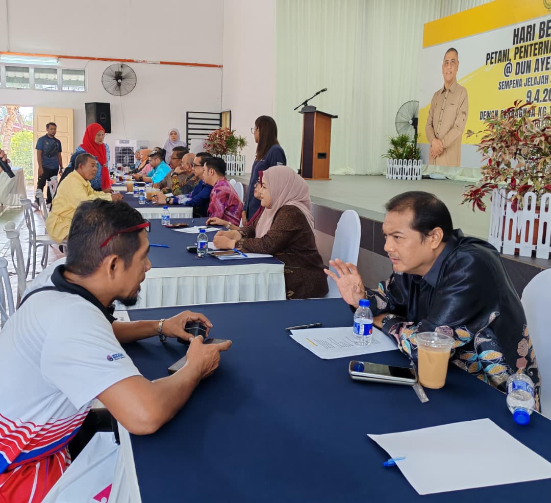 PROGRAM JELAJAH SEJAHTERA AGRO : HARI BERTEMU PETANI, PENTERNAK DAN NELAYAN DUN AYER KUNING